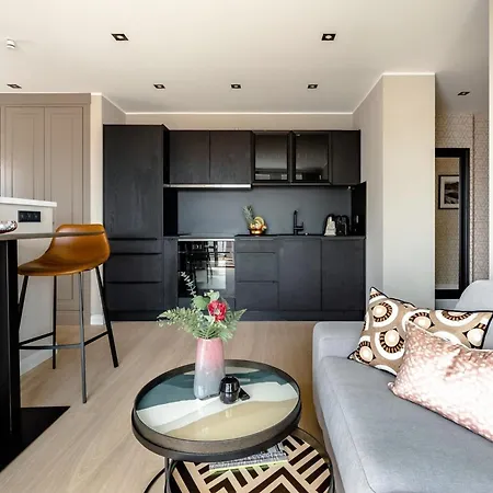 Living Lorens No 11 Апартаменты